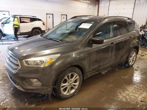 1FMCU0GDXHUD52352 2017 FORD ESCAPE - Image 2