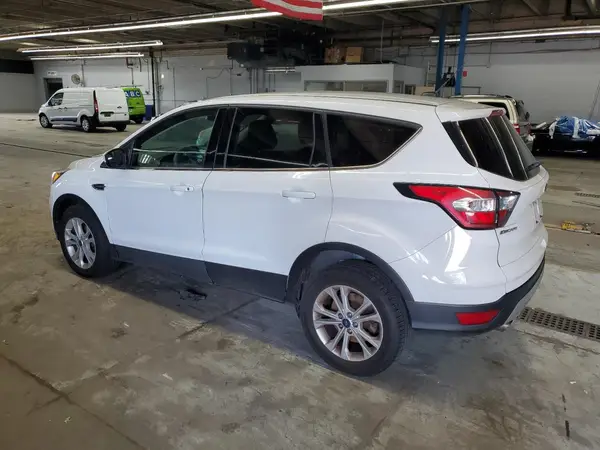 1FMCU0GDXHUD58443 2017 FORD ESCAPE - Image 2