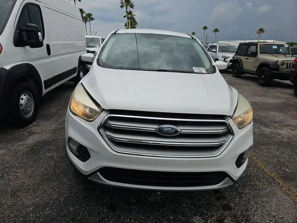 1FMCU0GDXHUD78580 2017 FORD ESCAPE - Image 2