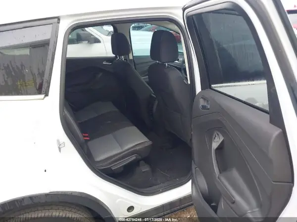 1FMCU0GDXHUD94939 2017 FORD ESCAPE - Image 8