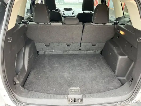 1FMCU0GDXHUE17877 2017 FORD ESCAPE - Image 1