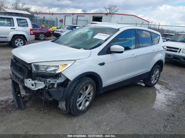1FMCU0GDXHUE38972 2017 FORD ESCAPE - Image 2