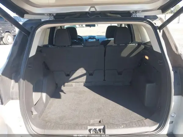 1FMCU0GDXHUE64732 2017 FORD ESCAPE - Image 8