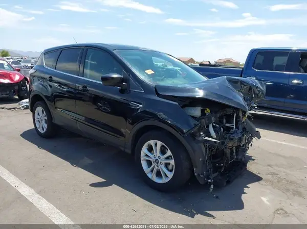 1FMCU0GDXHUF08566 2017 FORD ESCAPE - Image 1