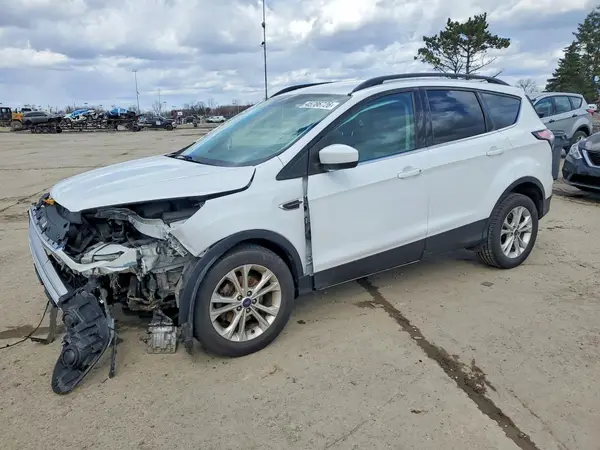 1FMCU0GDXJUA08882 2018 FORD ESCAPE - Image 1
