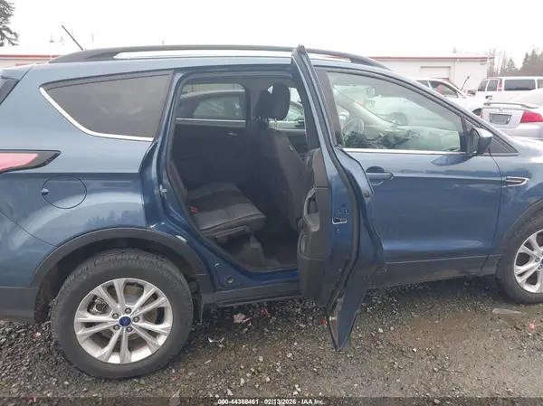 1FMCU0GDXJUA70573 2018 FORD ESCAPE - Image 8