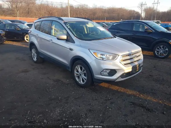 1FMCU0GDXJUA78222 2018 FORD ESCAPE - Image 1