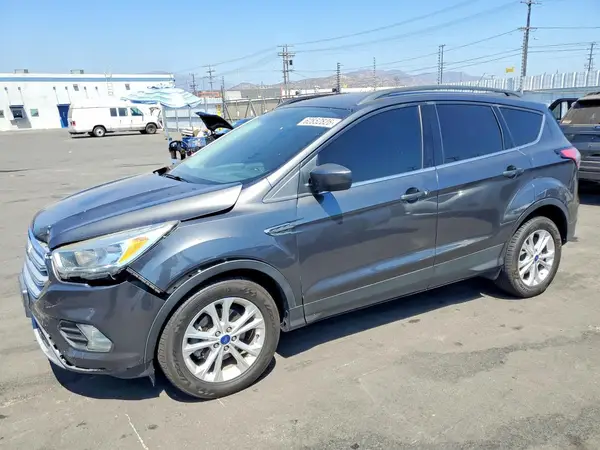 1FMCU0GDXJUB28066 2018 FORD ESCAPE - Image 1