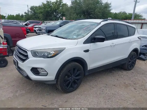 1FMCU0GDXJUB60385 2018 FORD ESCAPE - Image 2