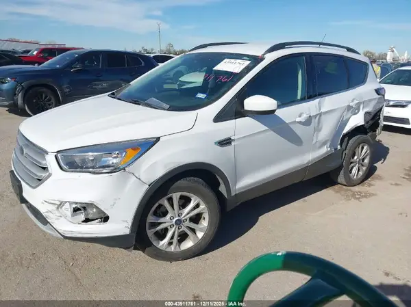 1FMCU0GDXJUB76750 2018 FORD ESCAPE - Image 2