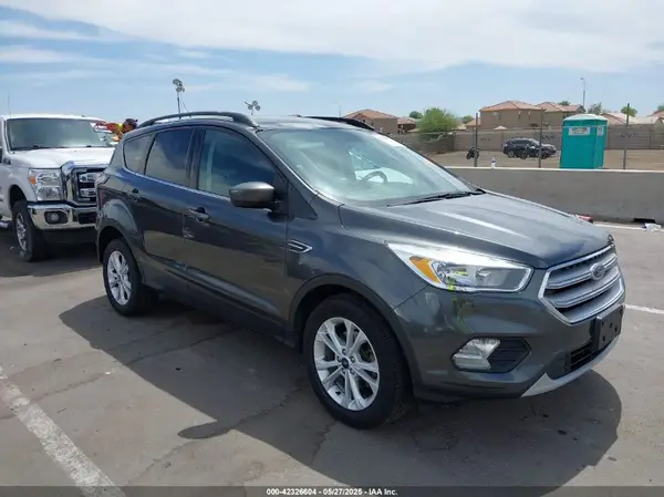 1FMCU0GDXJUB80863 2018 FORD ESCAPE - Image 1