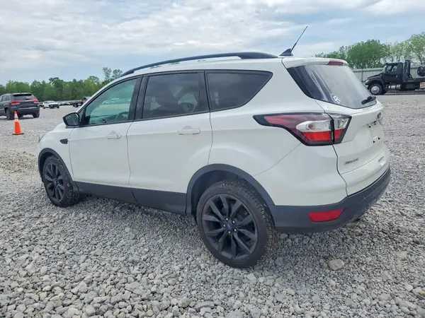 1FMCU0GDXJUC01002 2018 FORD ESCAPE - Image 2