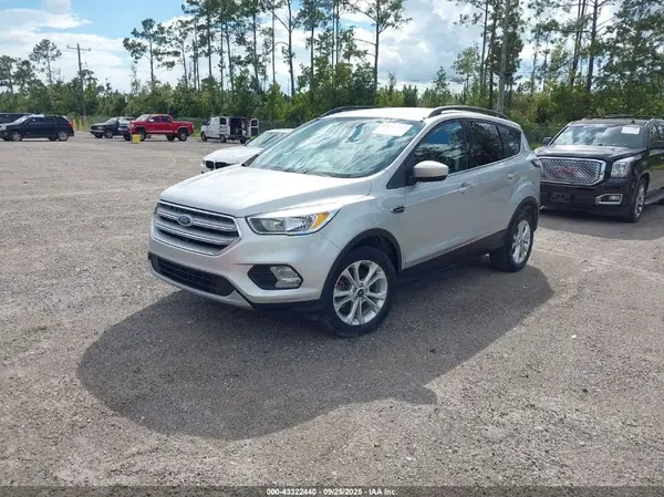 1FMCU0GDXJUC10833 2018 FORD ESCAPE - Image 2