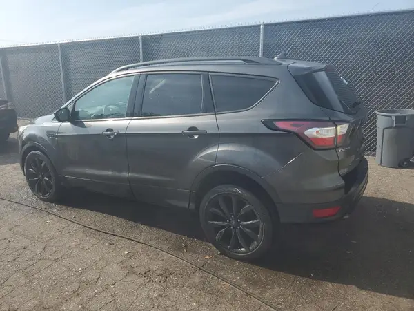 1FMCU0GDXJUC31665 2018 FORD ESCAPE - Image 2
