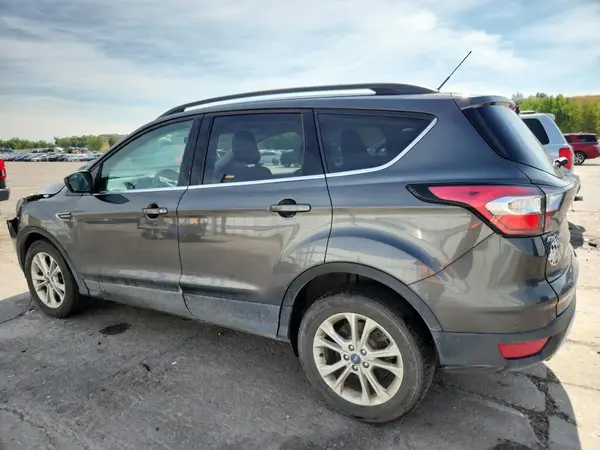 1FMCU0GDXJUC59885 2018 FORD ESCAPE - Image 2