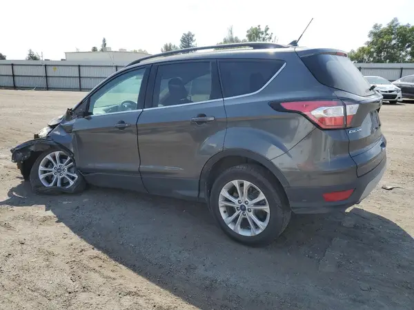 1FMCU0GDXJUC70997 2018 FORD ESCAPE - Image 2