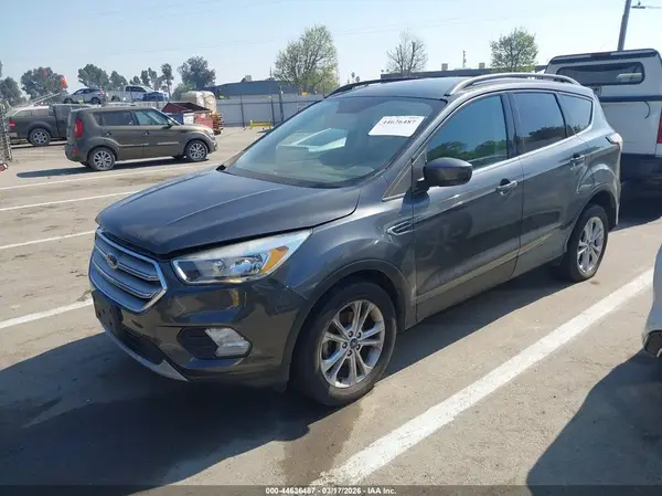 1FMCU0GDXJUD22337 2018 FORD ESCAPE - Image 2