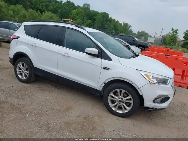 1FMCU0GDXJUD34584 2018 FORD ESCAPE - Image 1