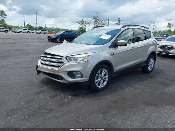 1FMCU0GDXJUD47481 2018 FORD ESCAPE - Image 2
