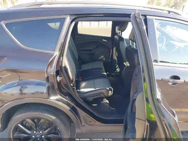 1FMCU0GDXKUA21097 2019 FORD ESCAPE - Image 8