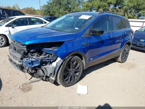 1FMCU0GDXKUA62894 2019 FORD ESCAPE - Image 2
