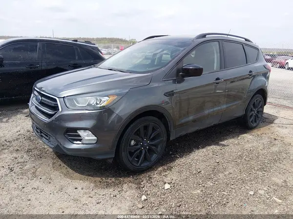 1FMCU0GDXKUA71868 2019 FORD ESCAPE - Image 2