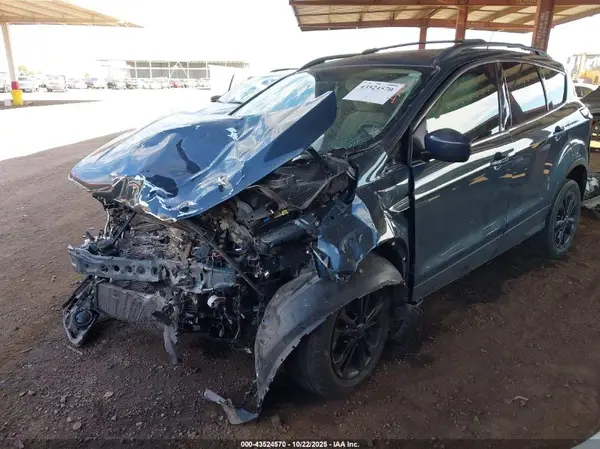 1FMCU0GDXKUB05503 2019 FORD ESCAPE - Image 2