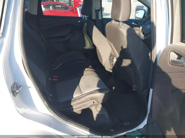 1FMCU0GDXKUB08935 2019 FORD ESCAPE - Image 8