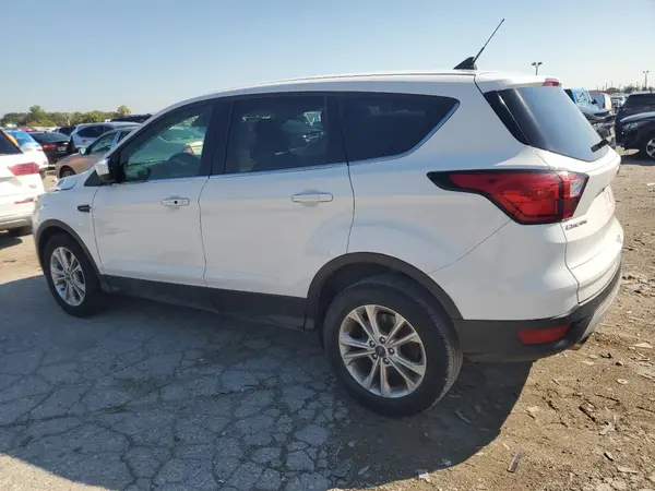 1FMCU0GDXKUB11317 2019 FORD ESCAPE - Image 2