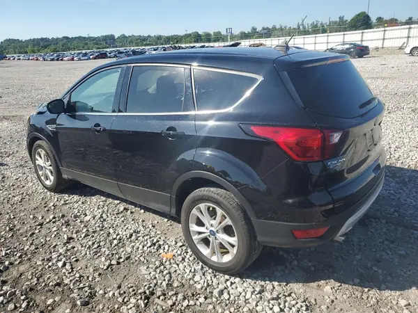 1FMCU0GDXKUB22124 2019 FORD ESCAPE - Image 2