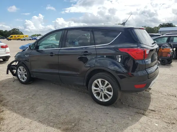 1FMCU0GDXKUB45872 2019 FORD ESCAPE - Image 2