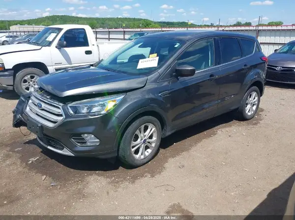 1FMCU0GDXKUB49503 2019 FORD ESCAPE - Image 2