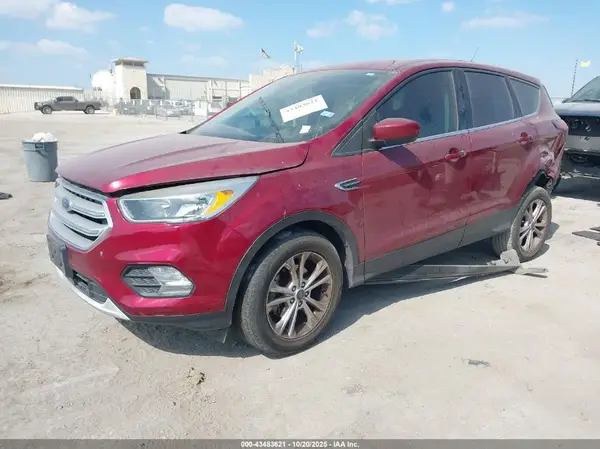 1FMCU0GDXKUB56967 2019 FORD ESCAPE - Image 2
