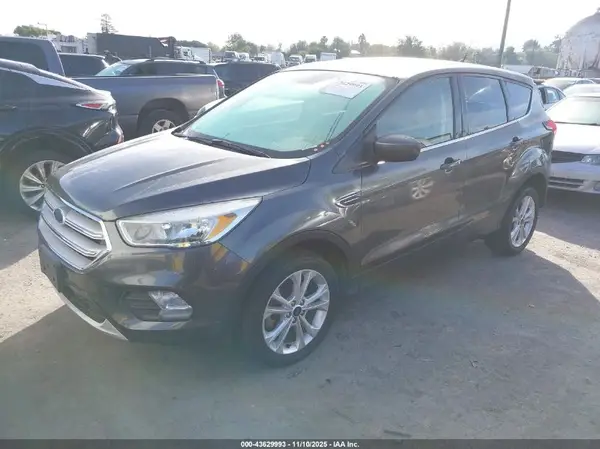 1FMCU0GDXKUB64423 2019 FORD ESCAPE - Image 2
