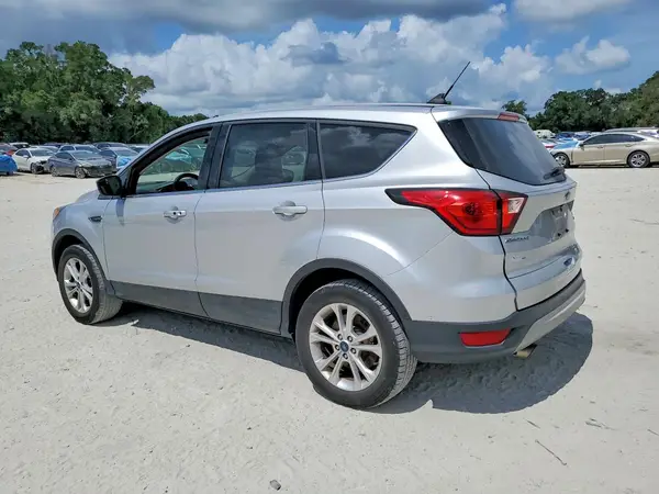 1FMCU0GDXKUC00823 2019 FORD ESCAPE - Image 2