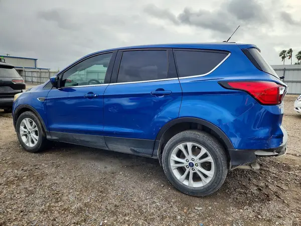 1FMCU0GDXKUC02426 2019 FORD ESCAPE - Image 2
