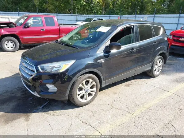 1FMCU0GDXKUC06797 2019 FORD ESCAPE - Image 2