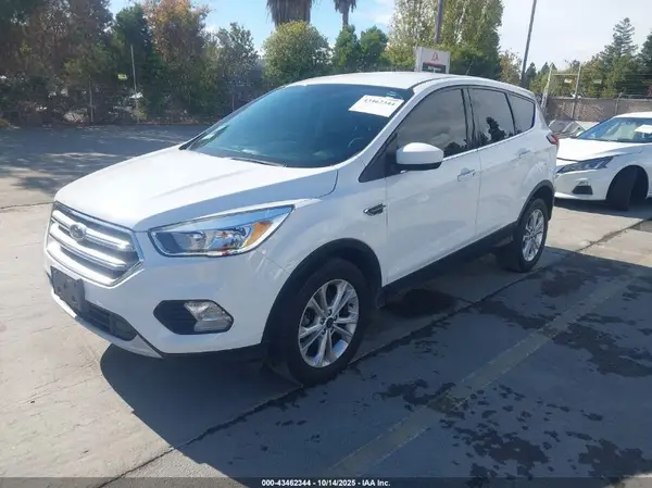 1FMCU0GDXKUC36835 2019 FORD ESCAPE - Image 2
