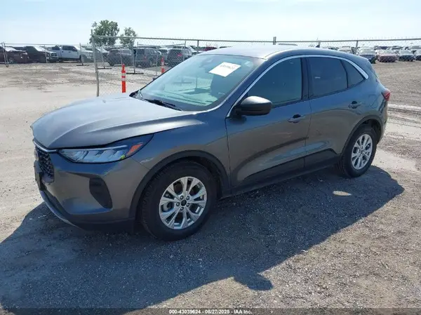 1FMCU0GN0PUA18001 2023 FORD ESCAPE - Image 2