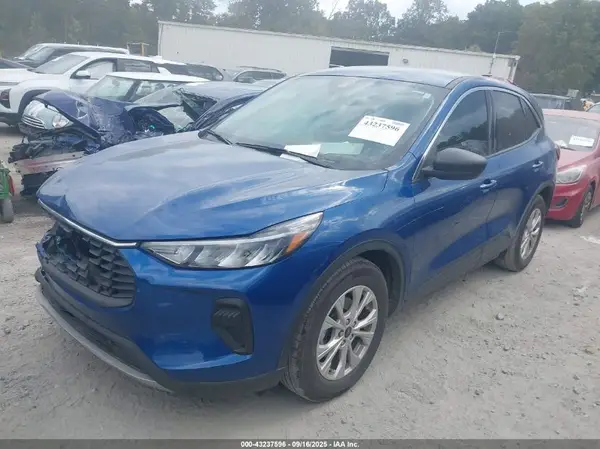 1FMCU0GN0PUB18437 2023 FORD ESCAPE - Image 2