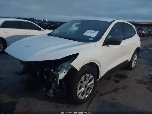 1FMCU0GN0SUB55268 2025 FORD ESCAPE - Image 2