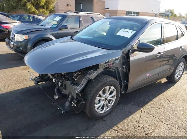 1FMCU0GN1RUB03237 2024 FORD ESCAPE - Image 2