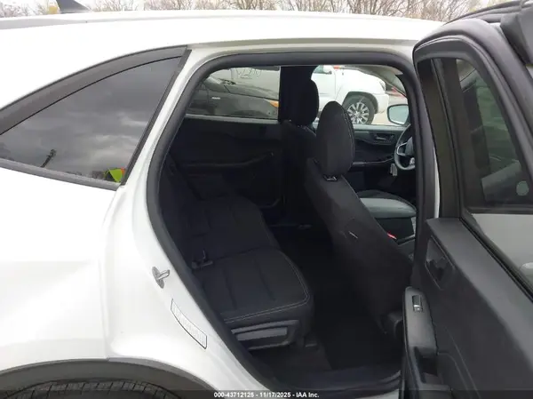 1FMCU0GN1SUA62338 2025 FORD ESCAPE - Image 8