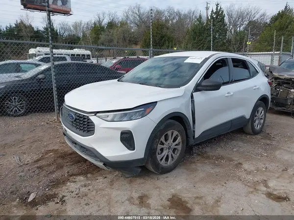 1FMCU0GN2RUA32372 2024 FORD ESCAPE - Image 2