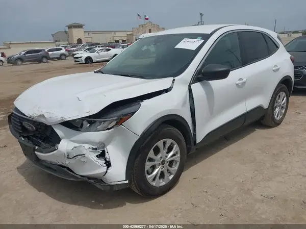 1FMCU0GN2RUA56333 2024 FORD ESCAPE - Image 2
