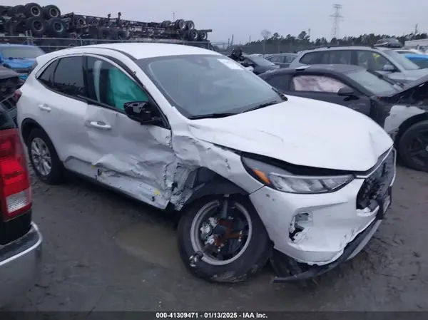 1FMCU0GN2RUB15736 2024 FORD ESCAPE - Image 1