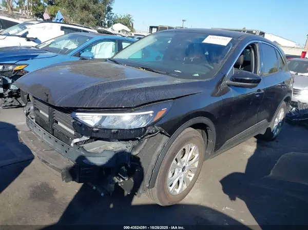 1FMCU0GN2RUB51944 2024 FORD ESCAPE - Image 2