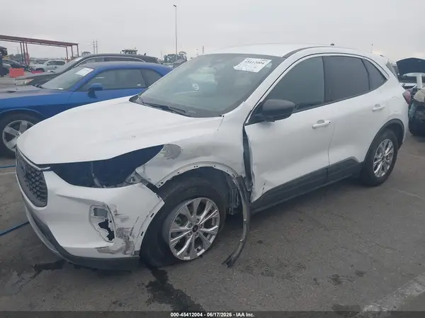 1FMCU0GN3PUB14236 2023 FORD ESCAPE - Image 2