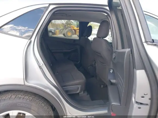 1FMCU0GN3RUA44658 2024 FORD ESCAPE - Image 8
