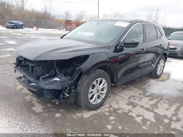 1FMCU0GN3RUA67860 2024 FORD ESCAPE - Image 2